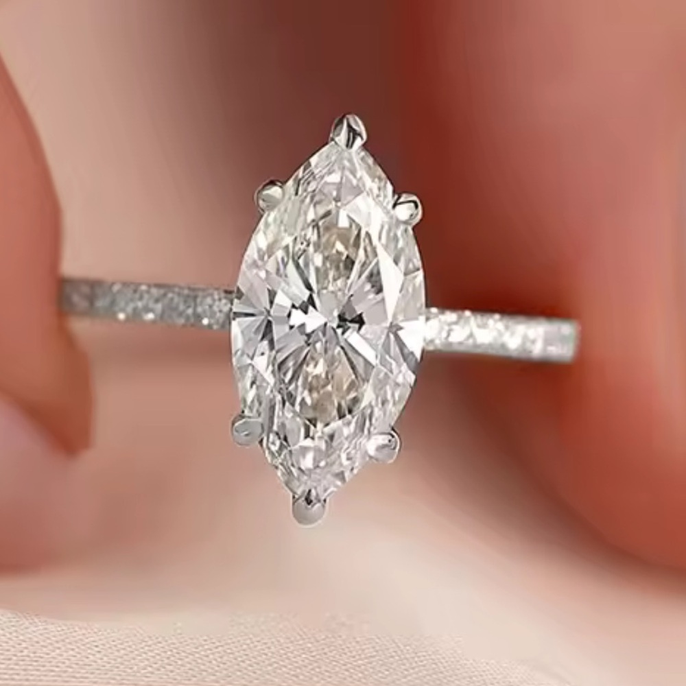 18k 2ct Marquis Ring